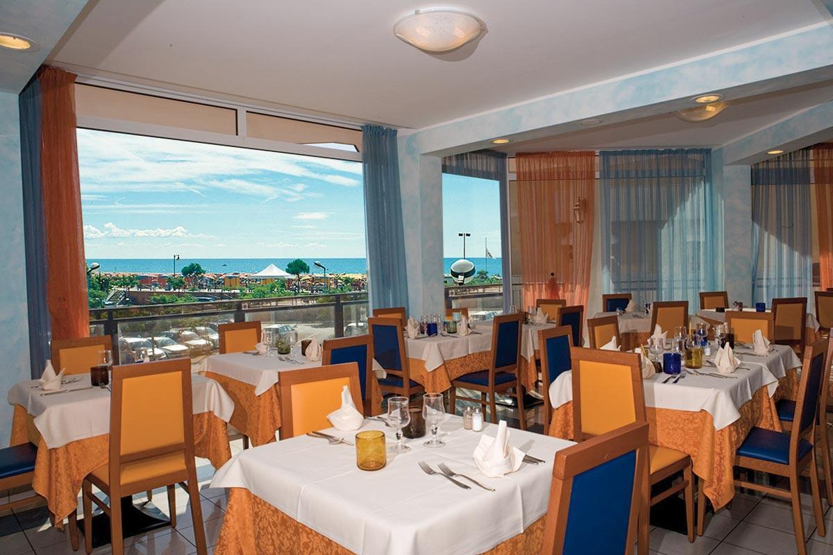 Hotel Bellevue Caorle Exterior foto