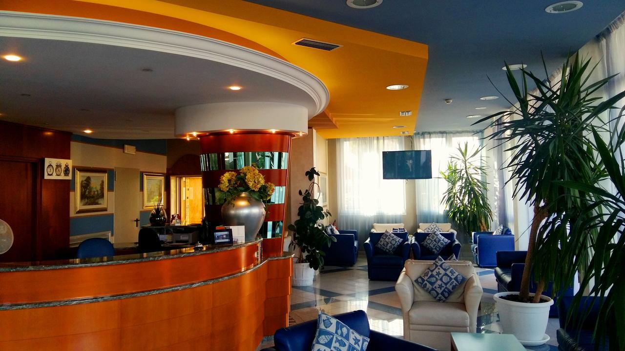 Hotel Bellevue Caorle Exterior foto